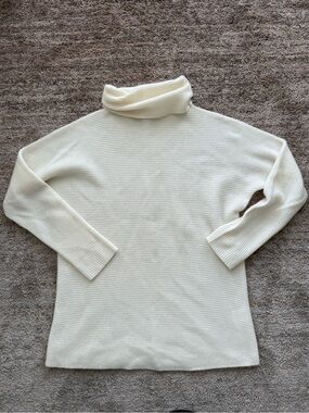 Repeat Luxury Cashmere Turtleneck Ribbed Sweater